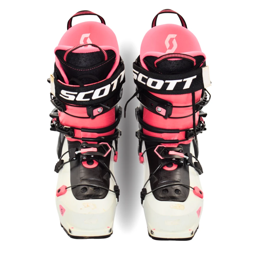 Bez nazwy (2560 x 2560 px) (33).png